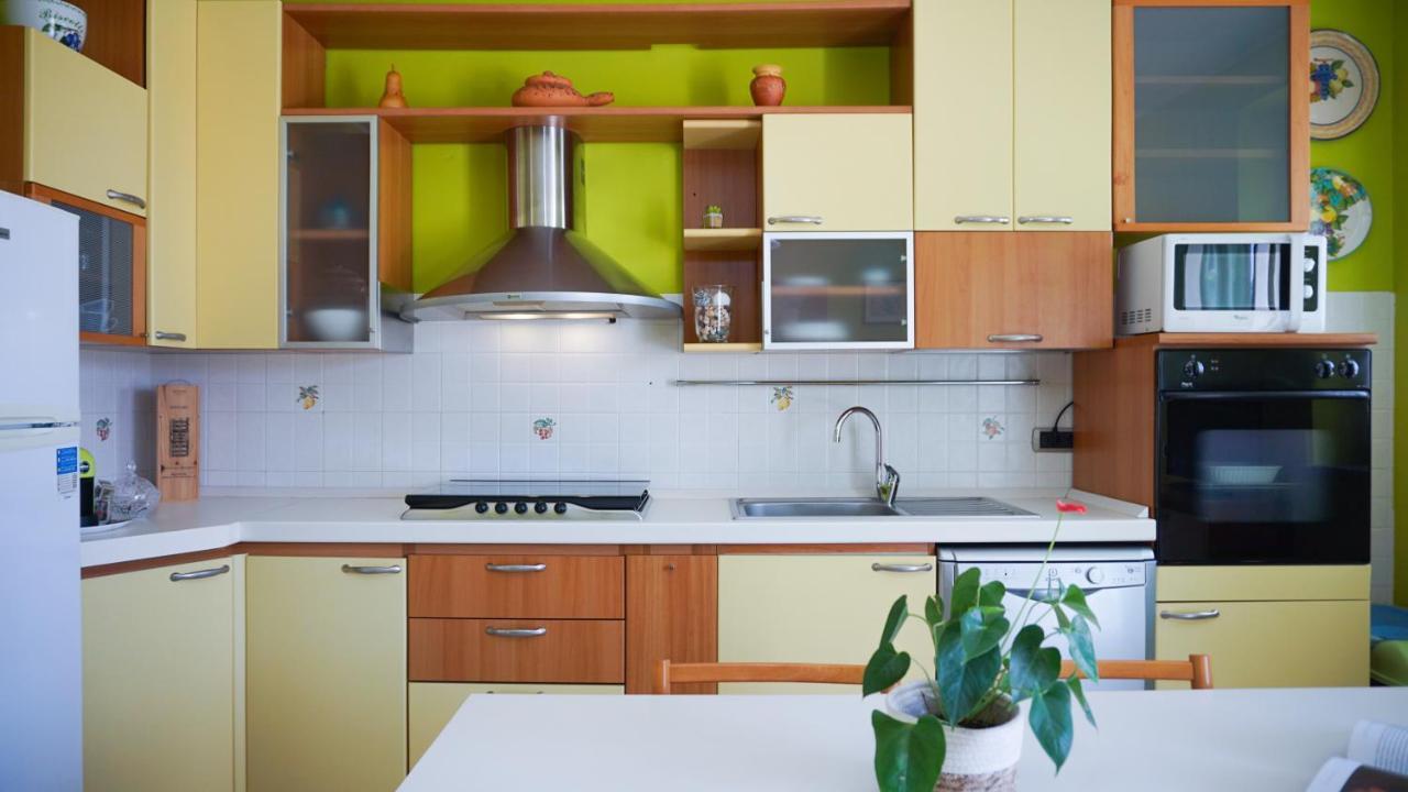 Апартаменти Sunny House Діано-д'Альба Екстер'єр фото